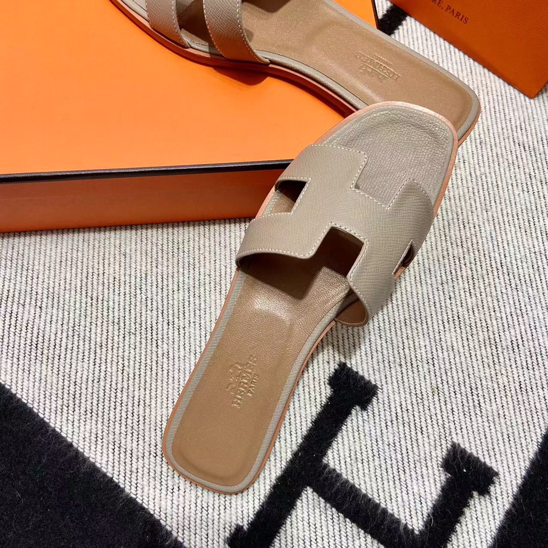 에르메스 올수공 오란 슬리퍼 샌들 앱송 131